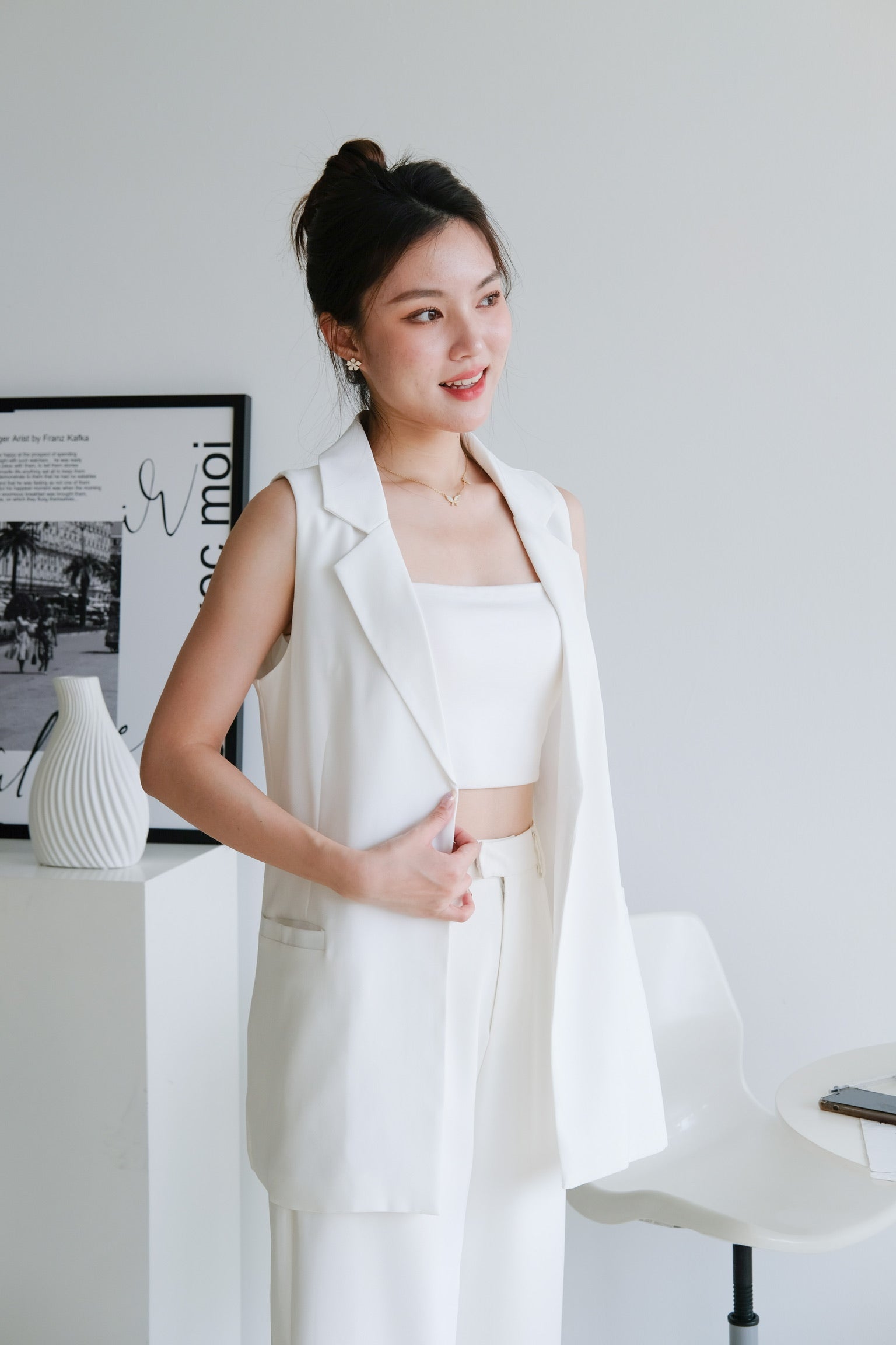 Eliza Blazer Long Vest (White)