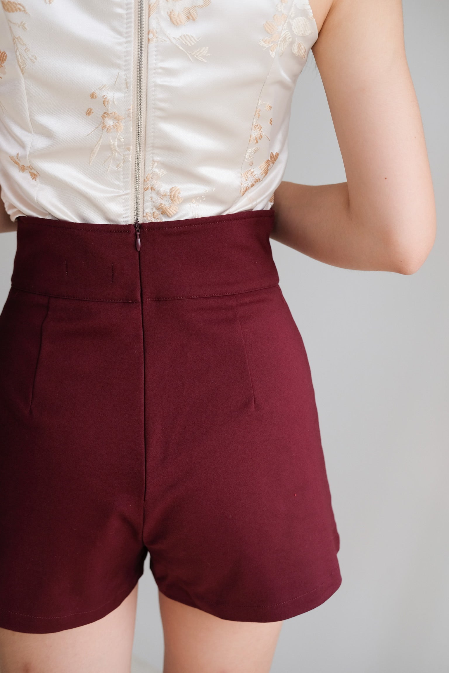 Regina High Waist Shorts (Wine)