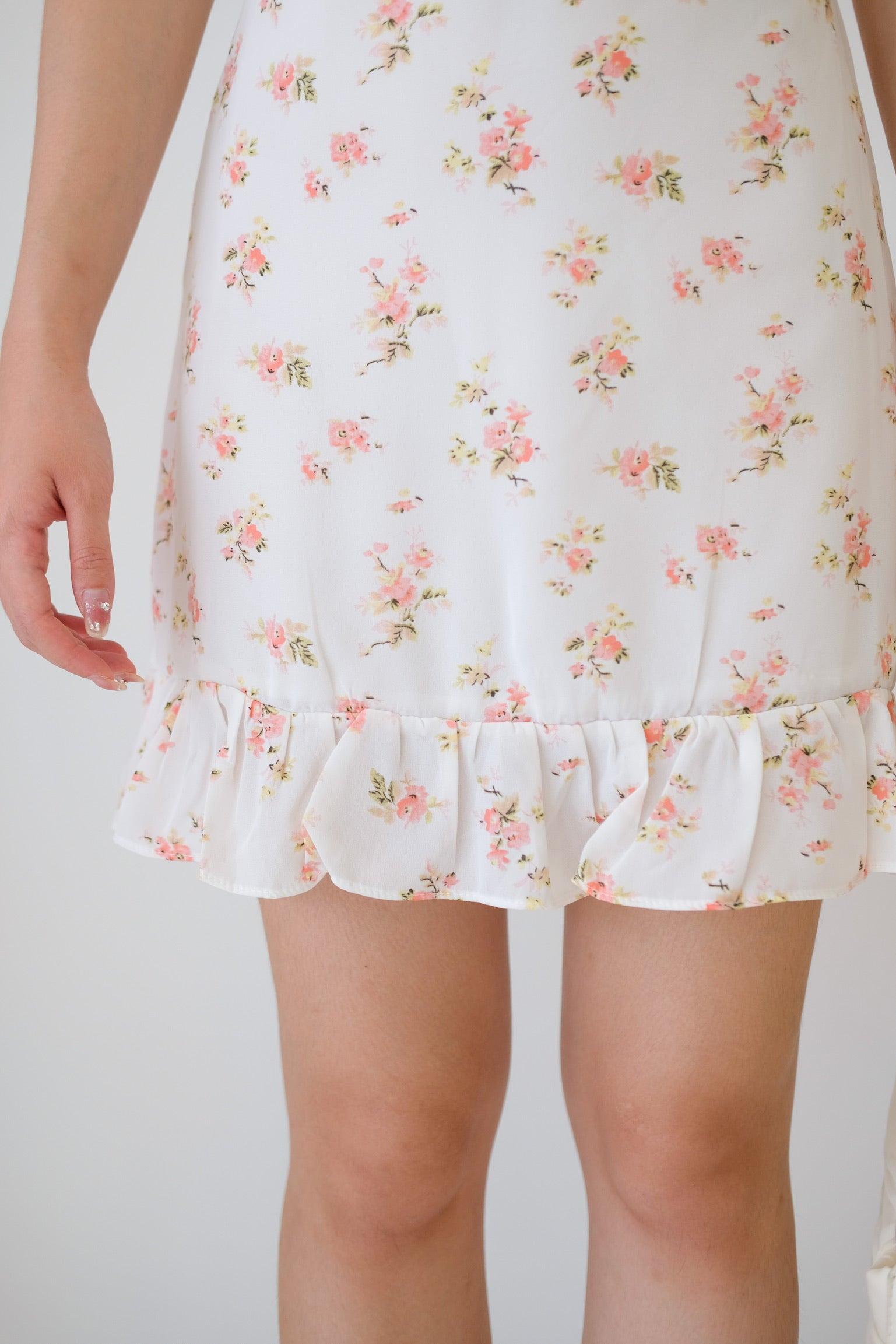 Racheal Ruched Floral Dress (White)