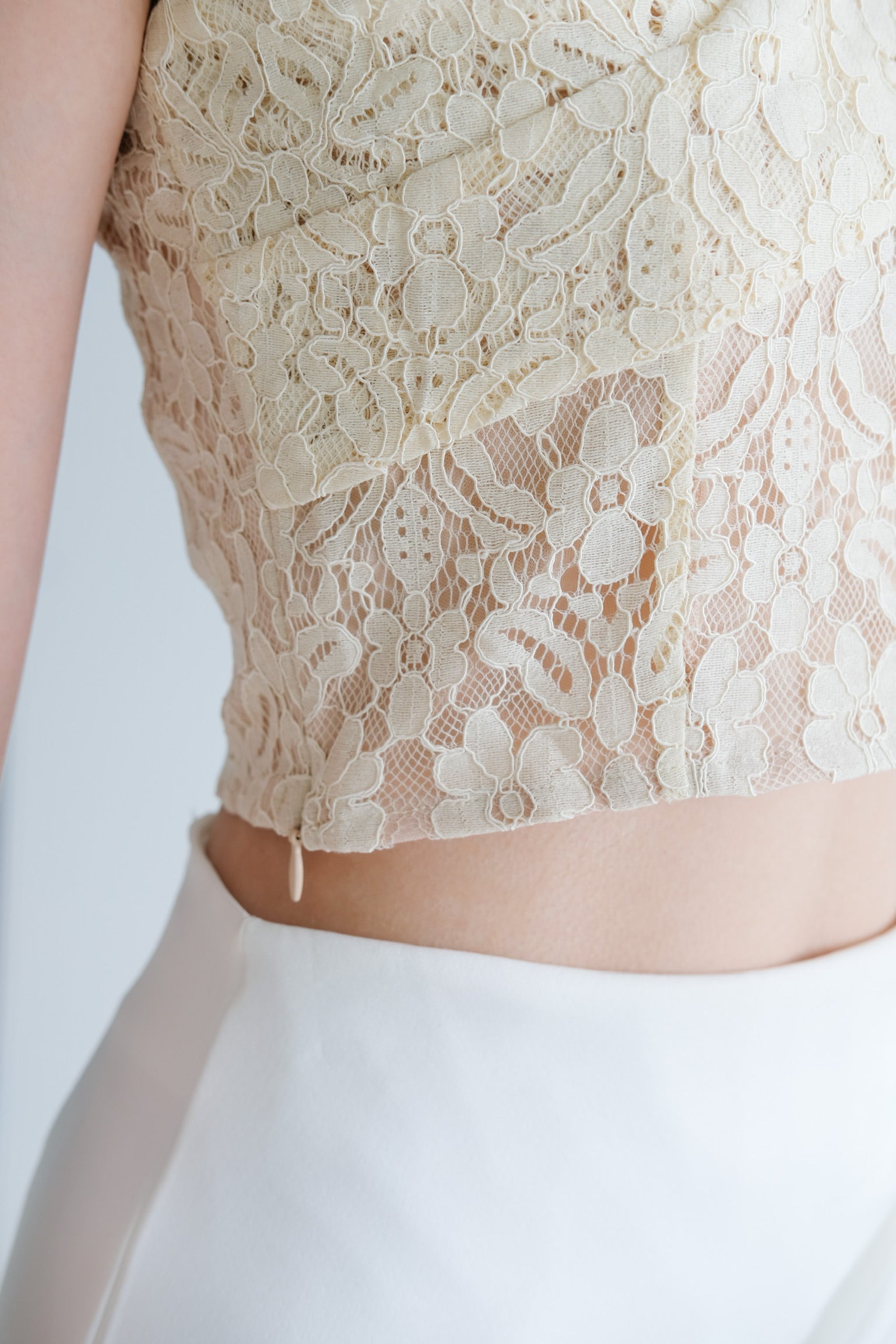 Janette Lace Crop Top (Cream)