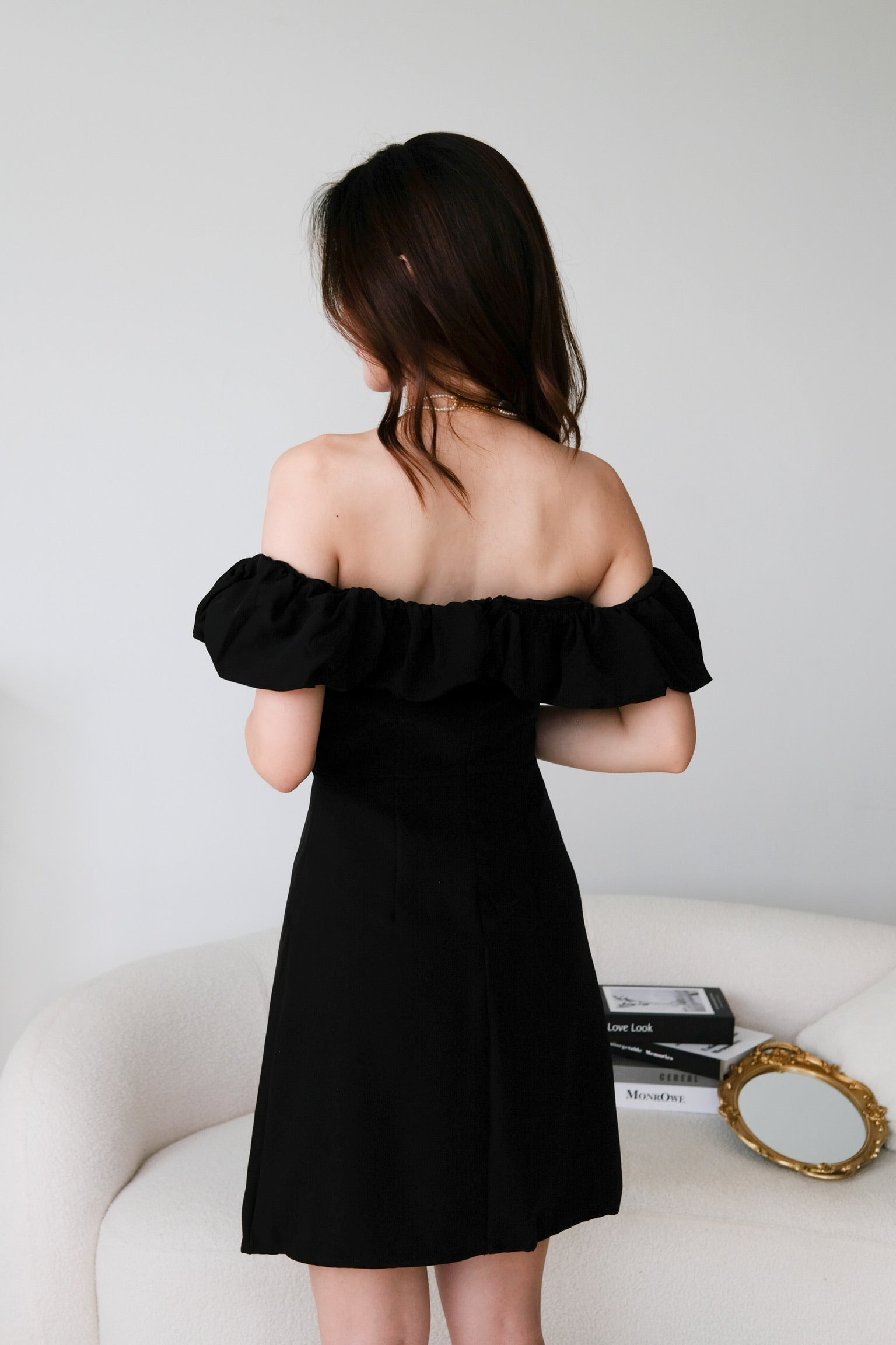 Brielle Off Shoulder Cloud Dress (Black)