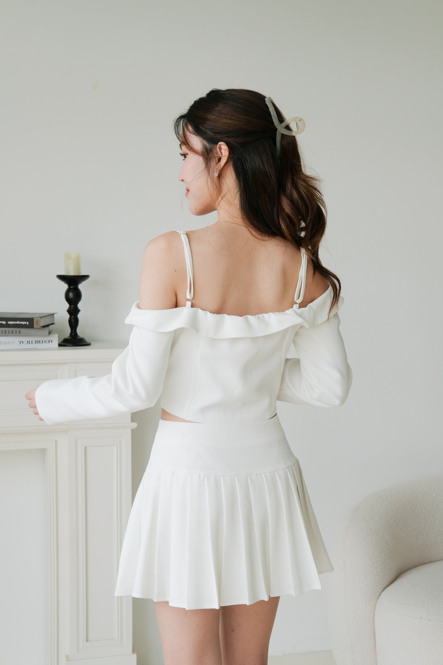 Dorothy Cold Shoulder Pleated Set (White)