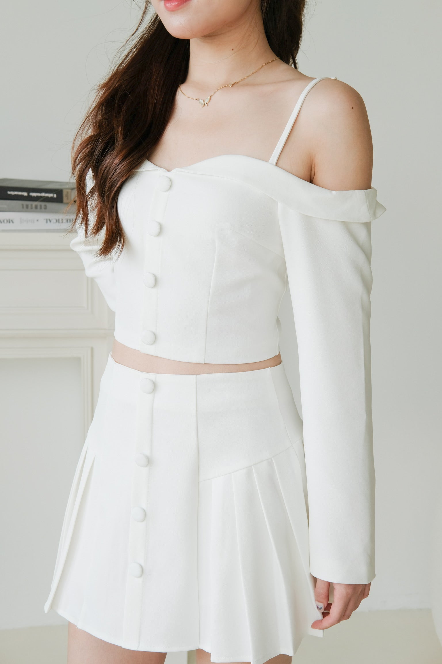 Dorothy Cold Shoulder Pleated Set (White)