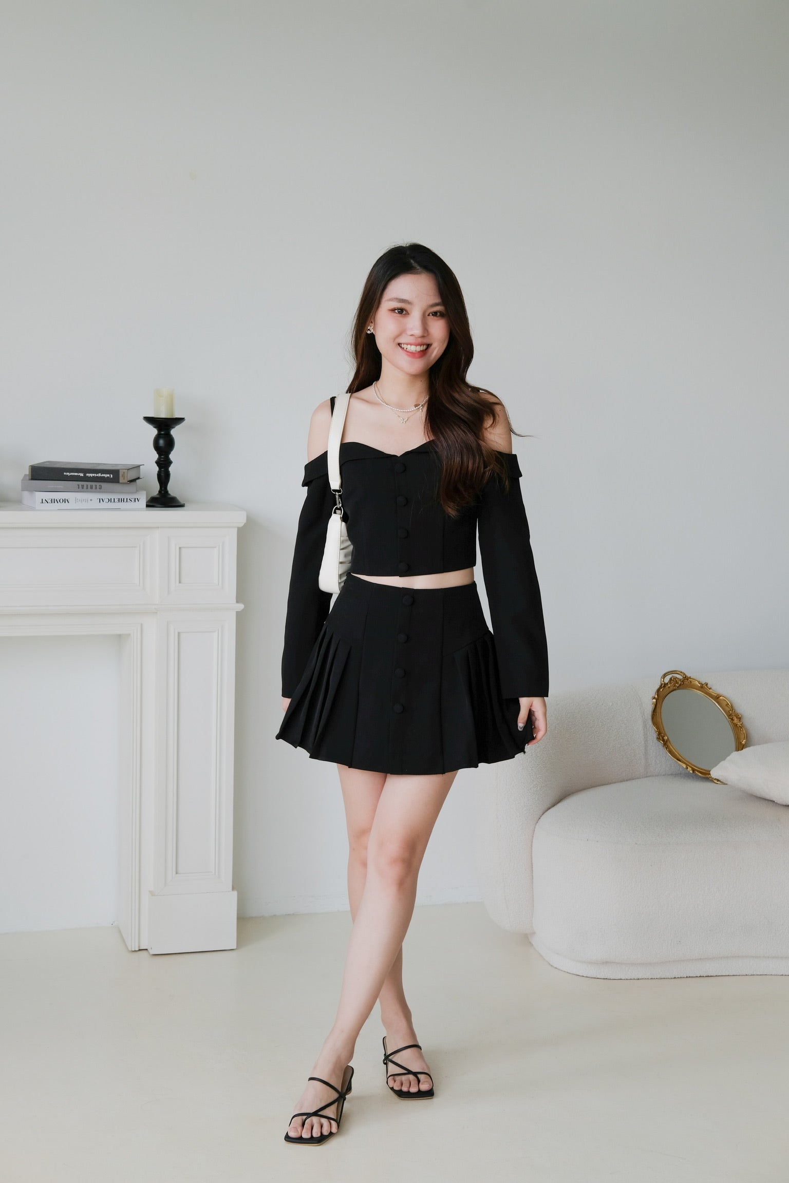 Dorothy Cold Shoulder Pleated Set (Black)