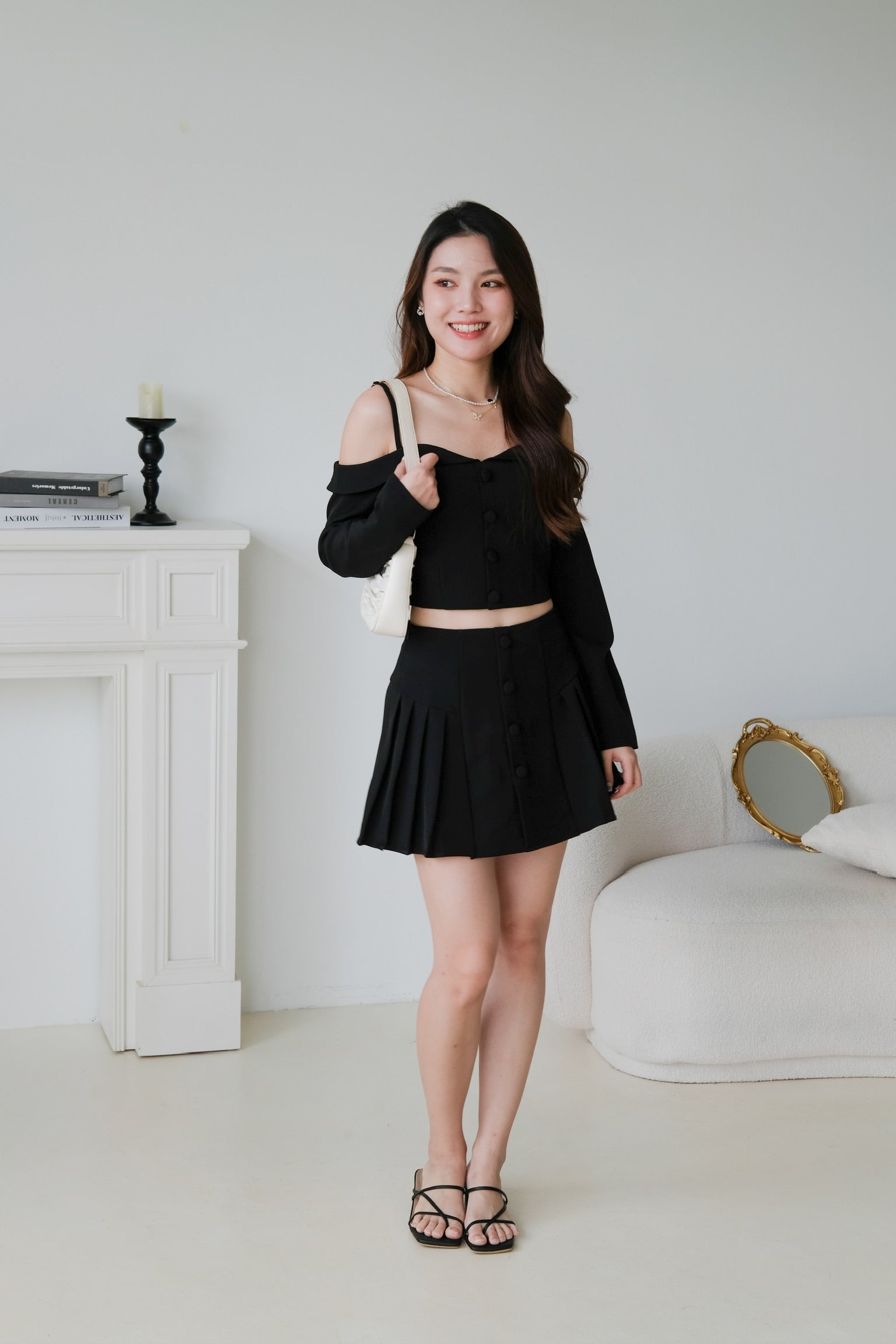 Dorothy Cold Shoulder Pleated Set (Black)