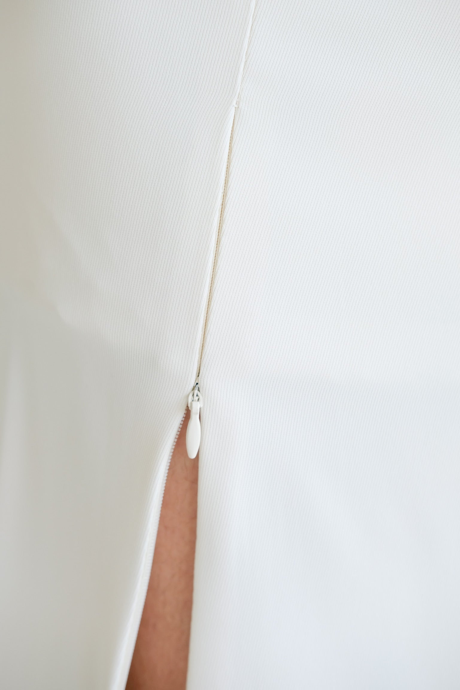 High Waisted Ruched Slit Midi Skirt (Cream)