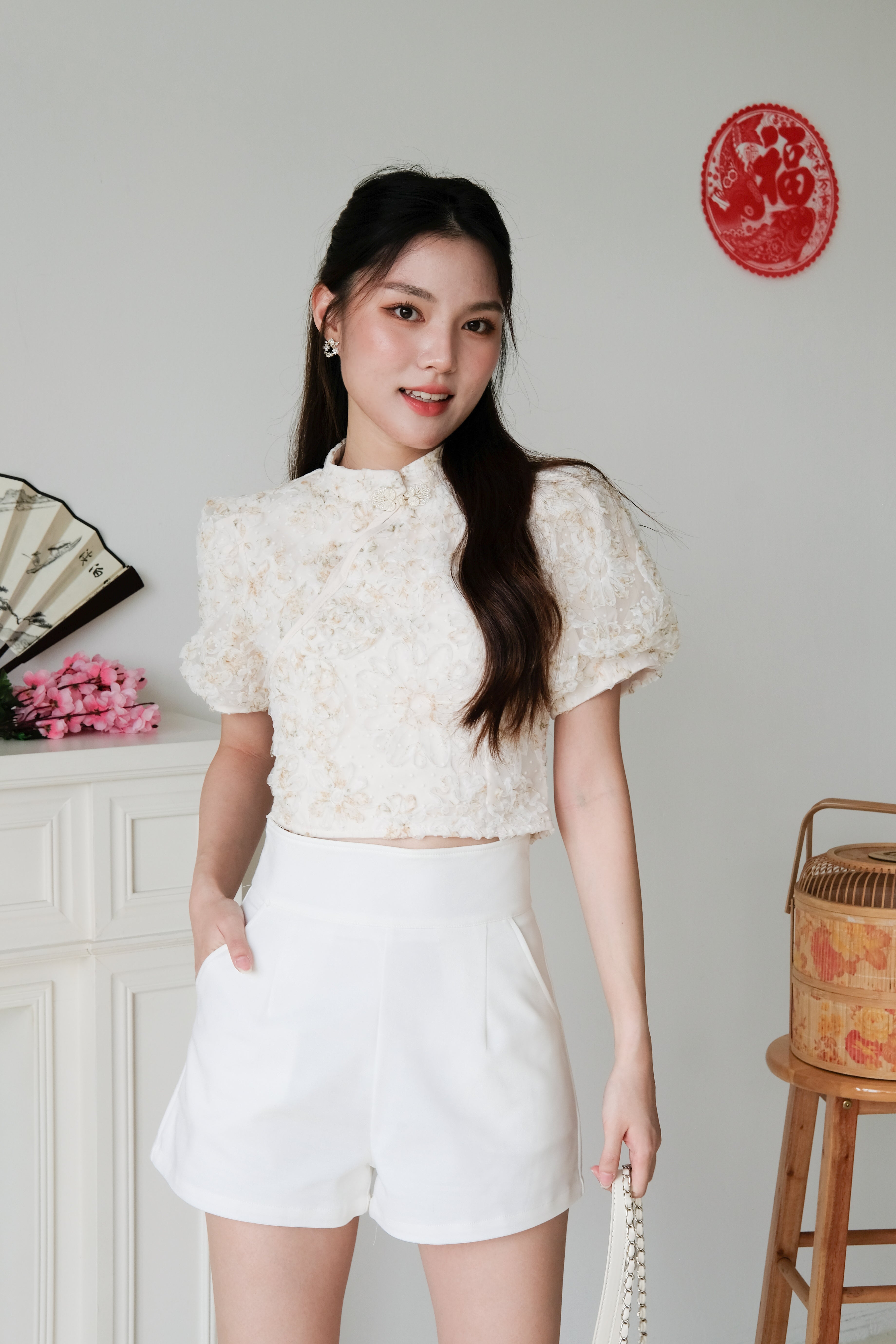 Min Floral Mesh Sleeves Top (Cream Beige)