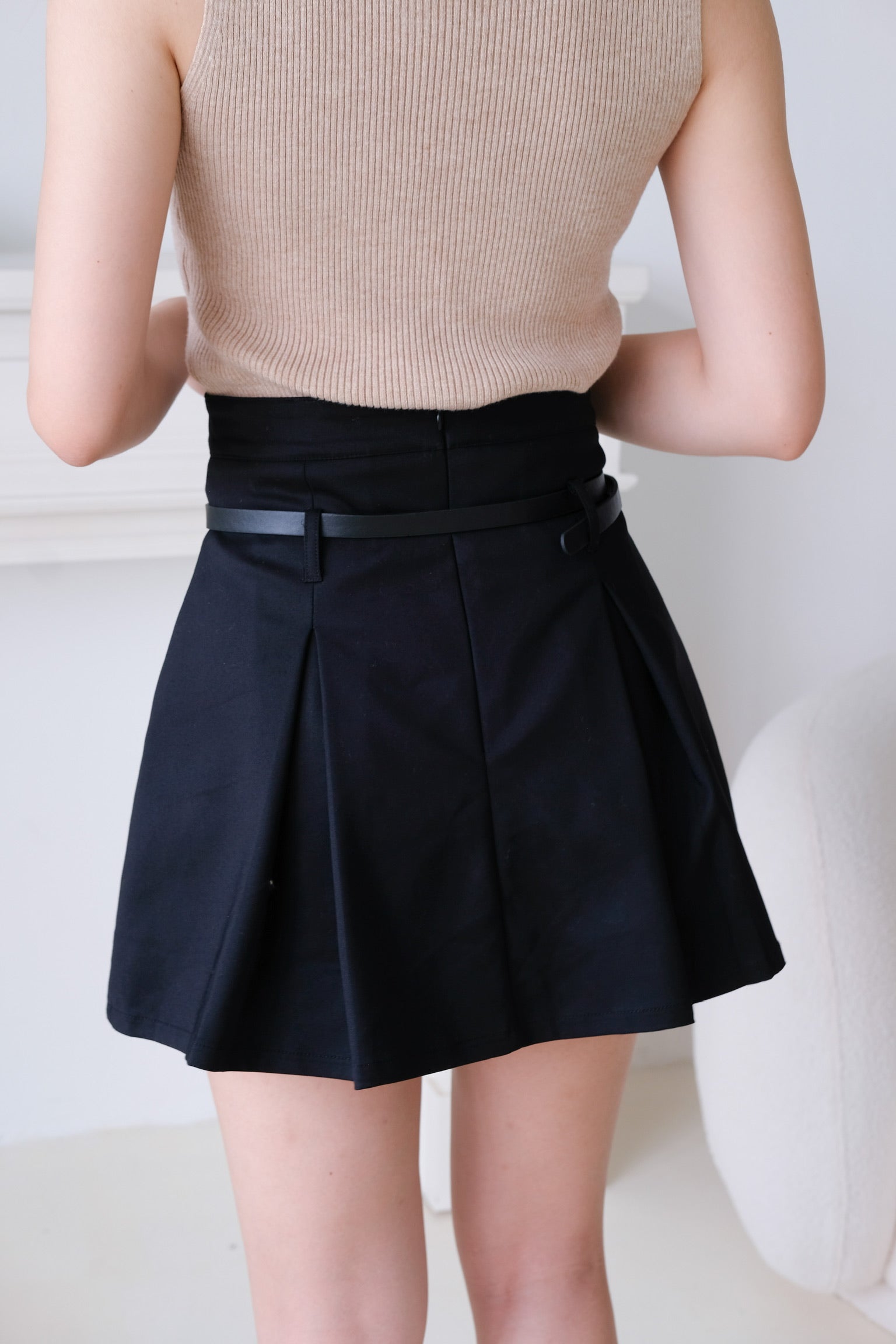 Eva Belt Thick Pleat Skirt (Black)