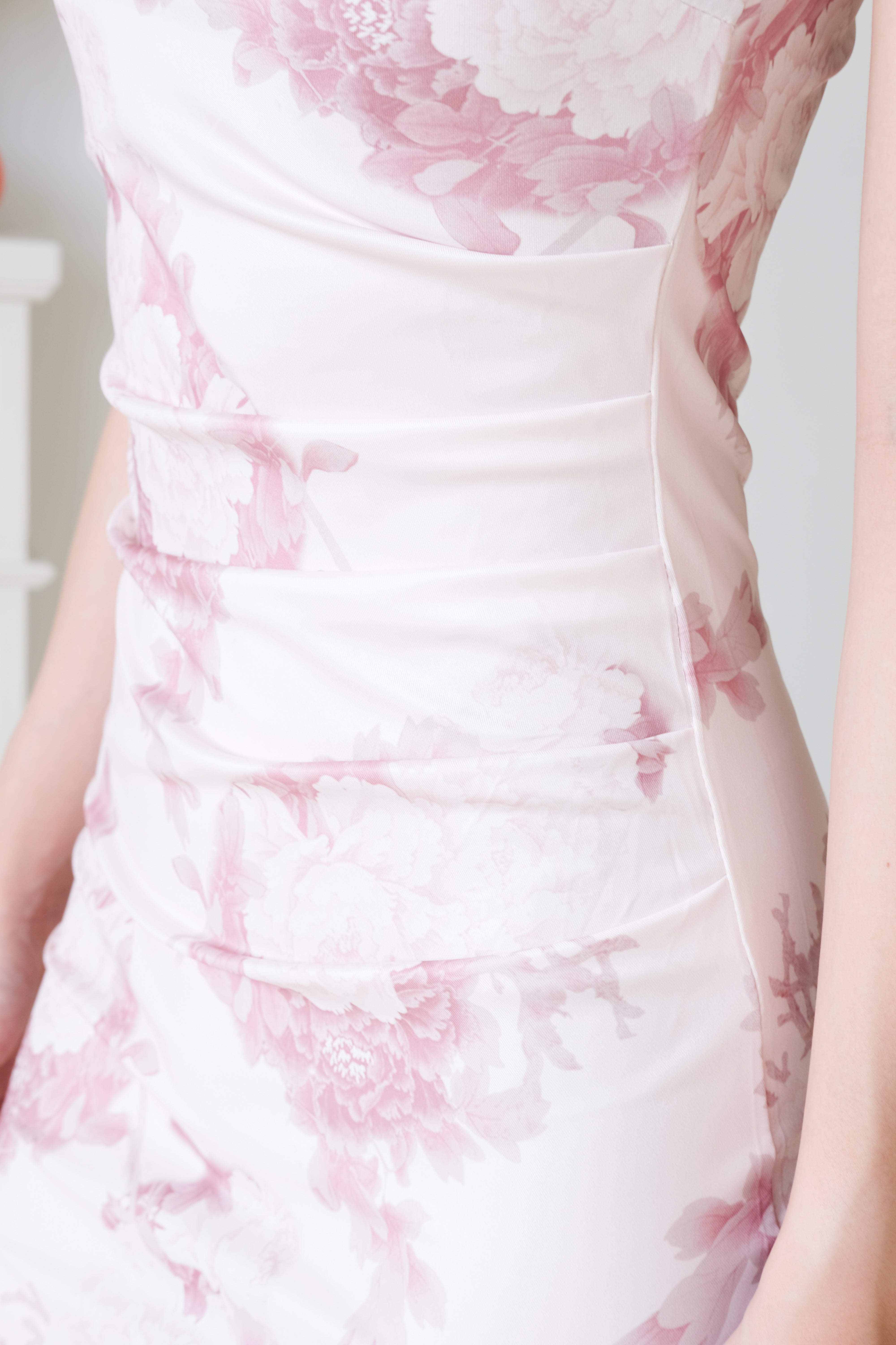 Hua Halter Slit Midi Cheongsam (Light Pink)