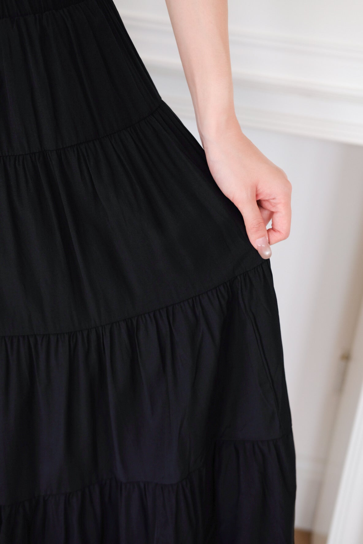 Willa Tiered Maxi Skirt (Black)