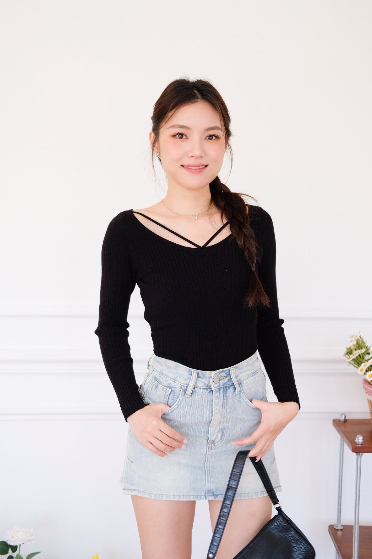 Tristan V Line Sculpted Long Sleeves Top (Black)