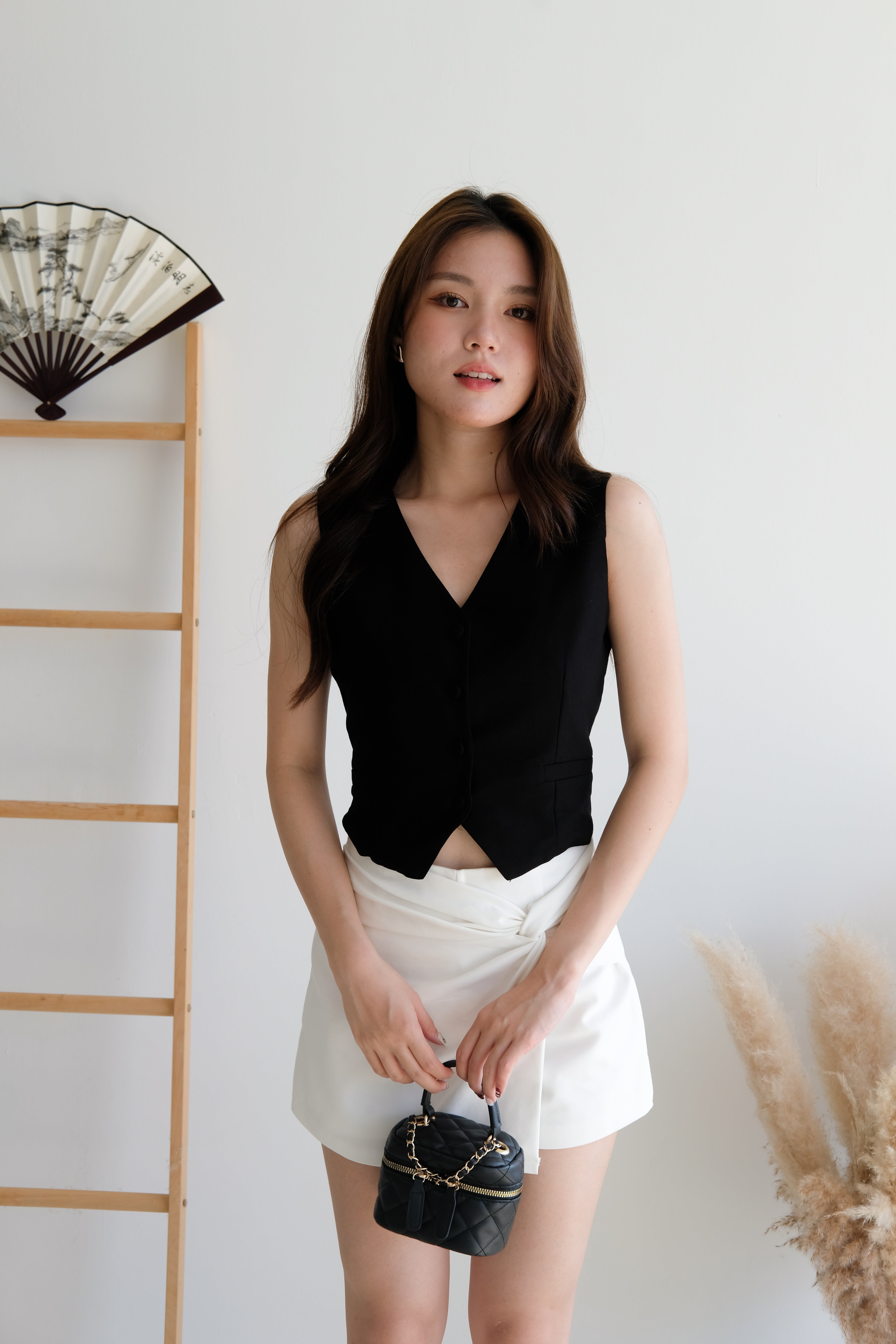 Francine Muji Linen Vest (Black)