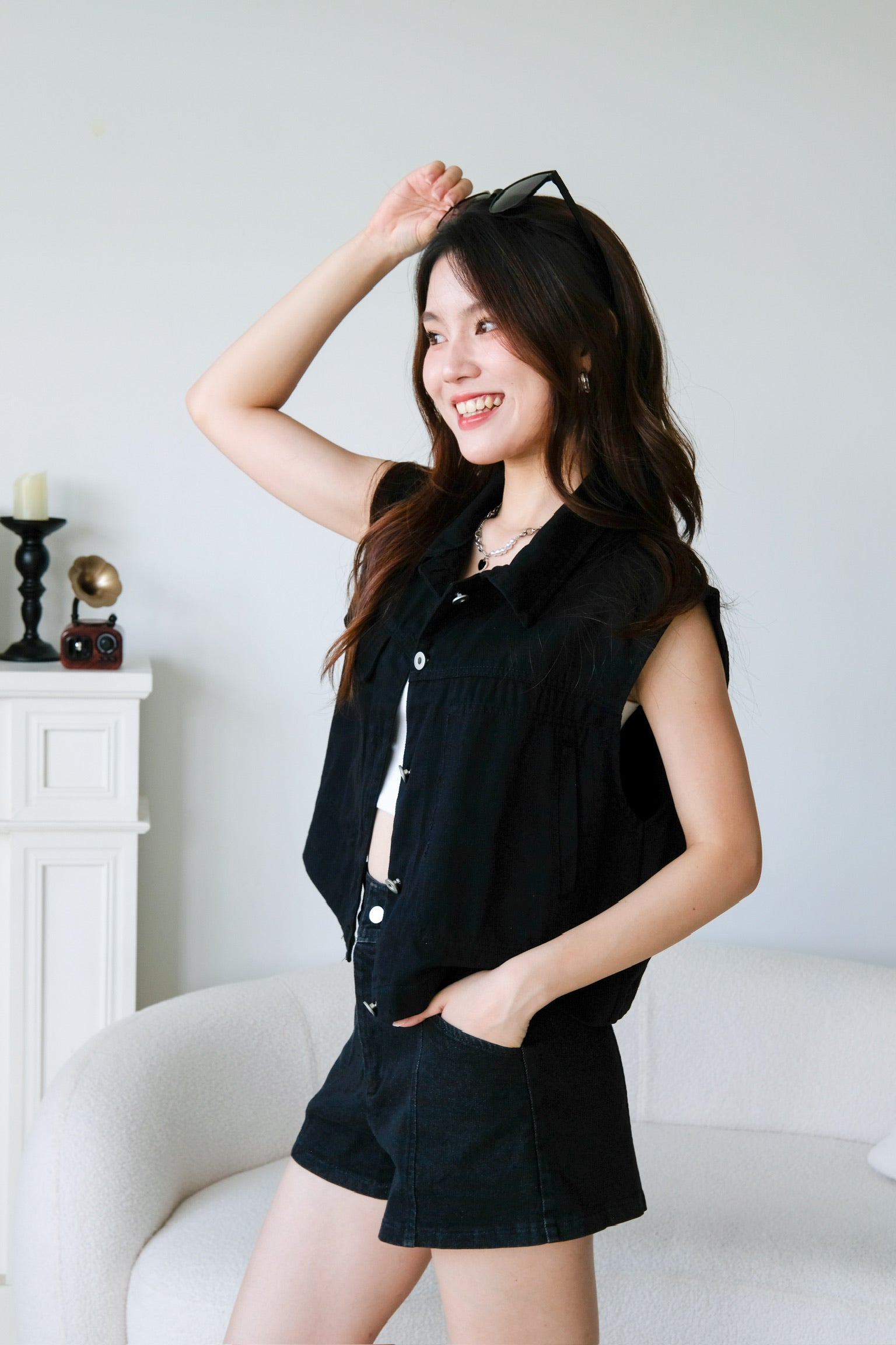 Sabby Denim Vest (Black)