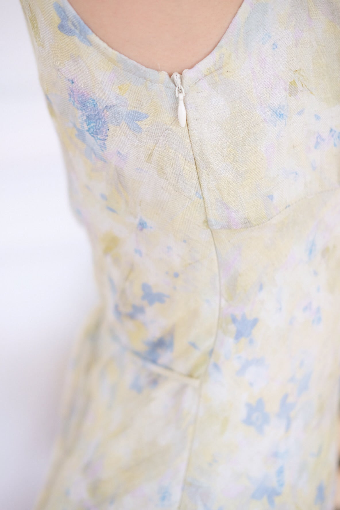 Lilies V Neck Maxi Dress (Light Yellow)