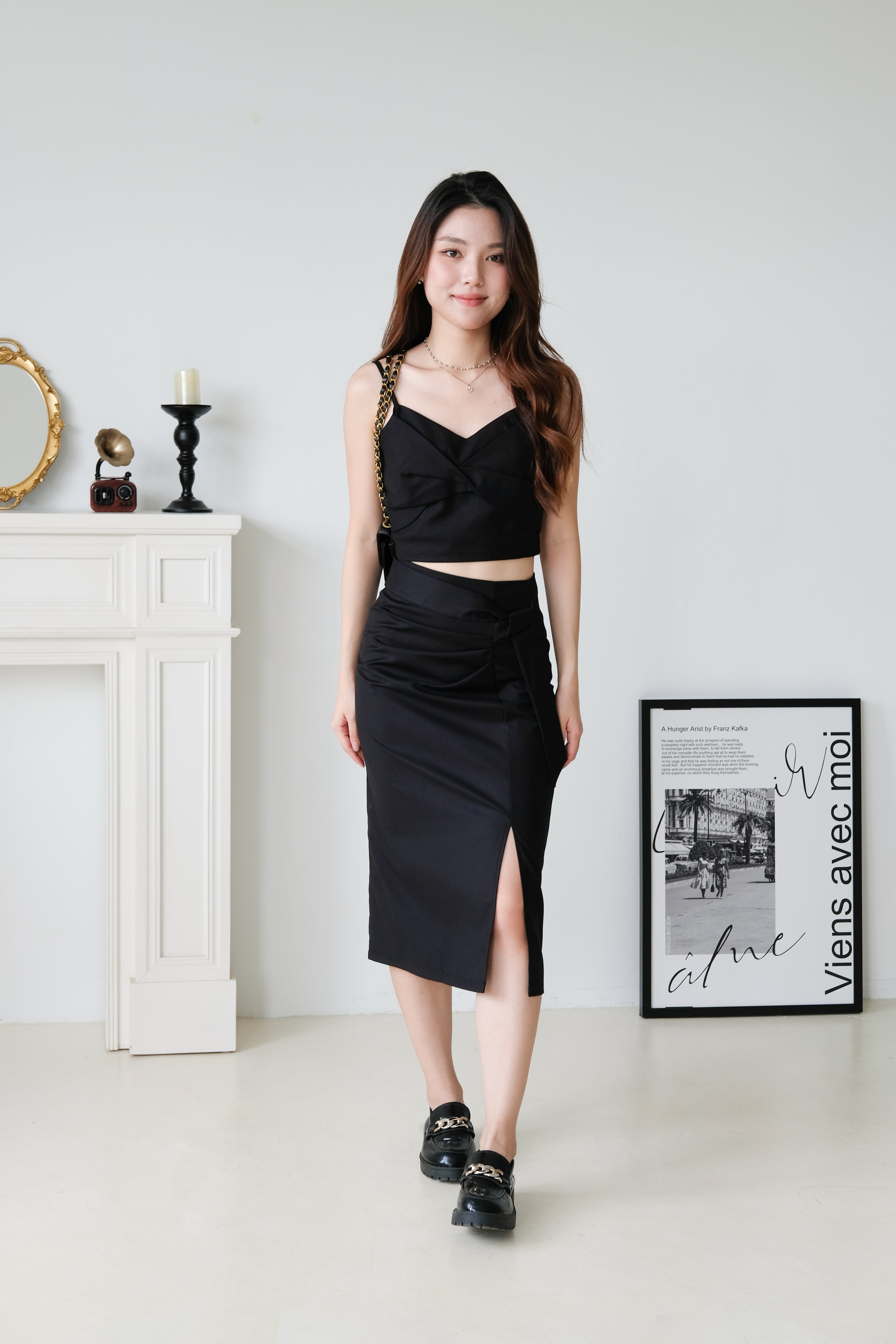 Addie Side Ruched Pencil Skirt (Black)