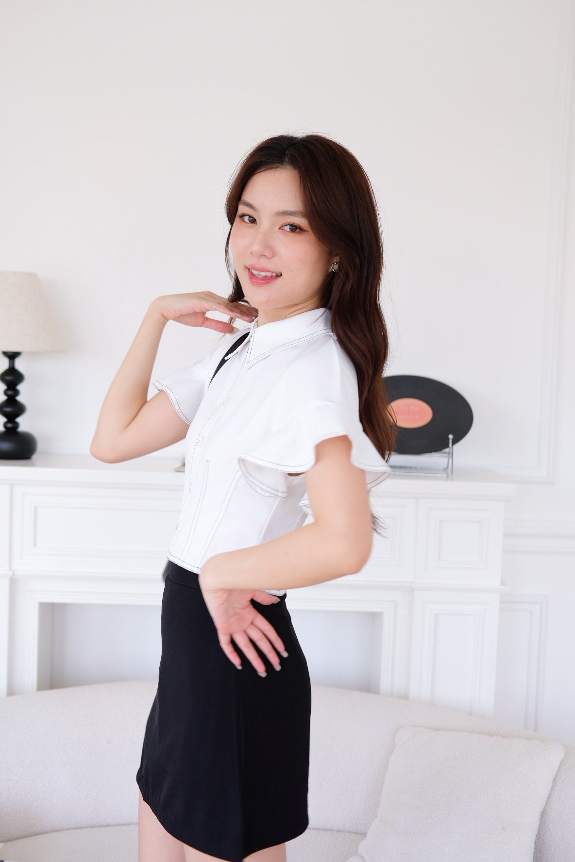 Juliana Contrast Flutter Sleeves Top (White)