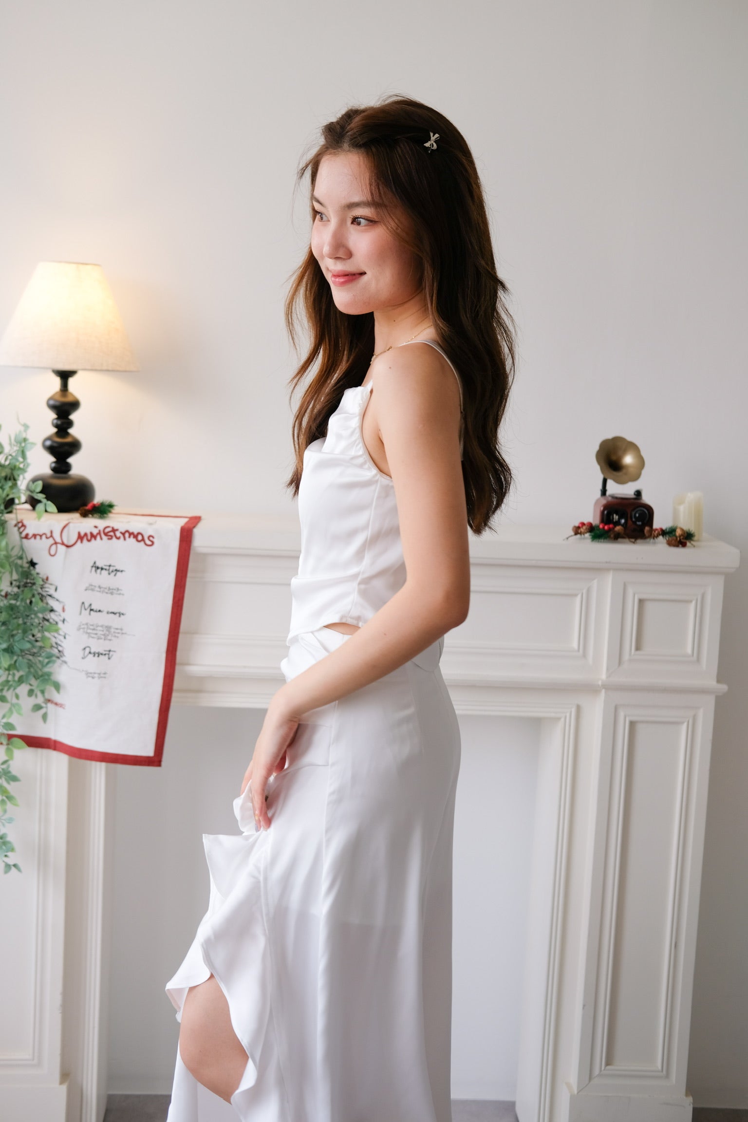 Soiree Satin Asymmetrical Dinner Set (White)