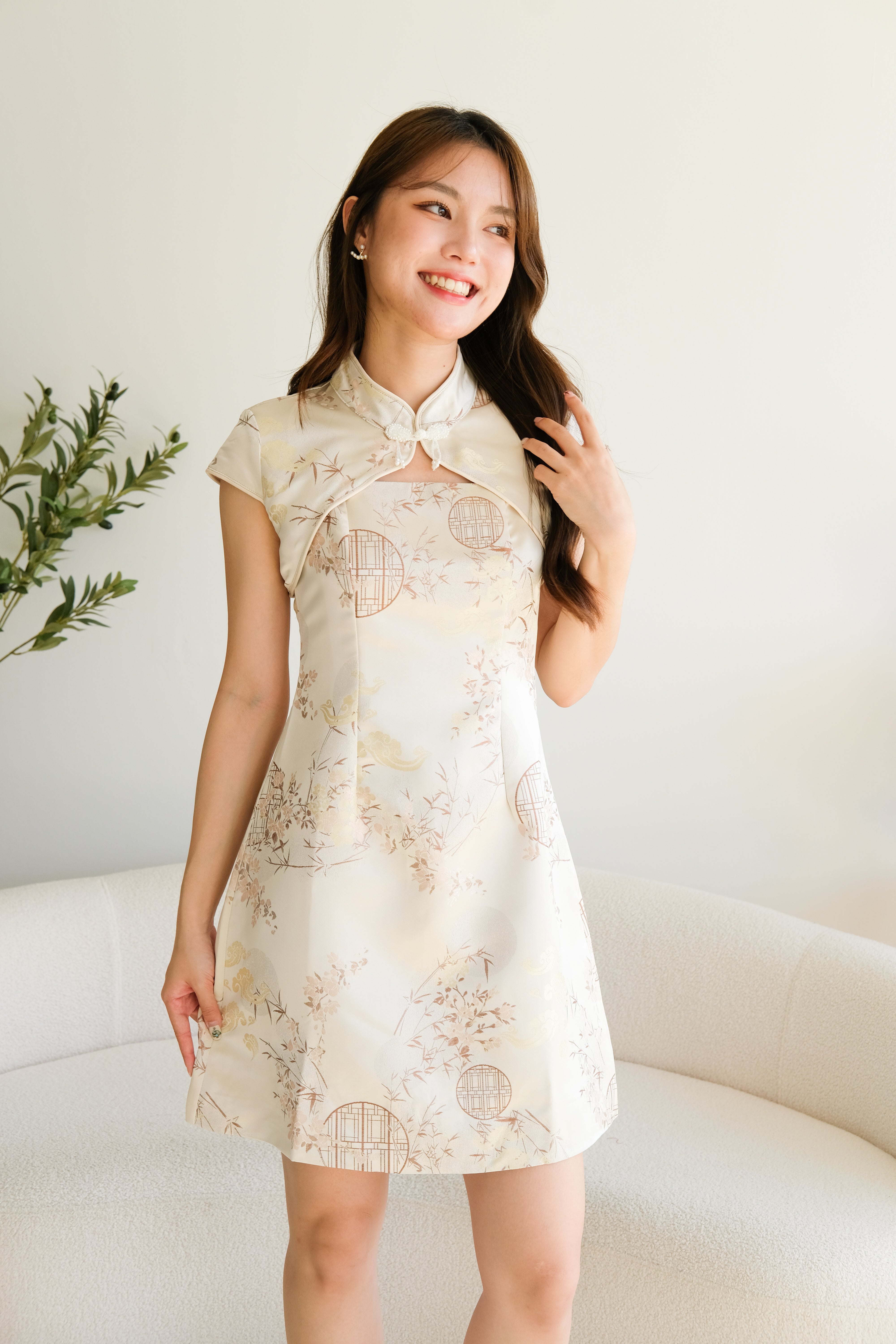 Jing Xiu 2 in 1 Cheongsam (Champagne Beige)