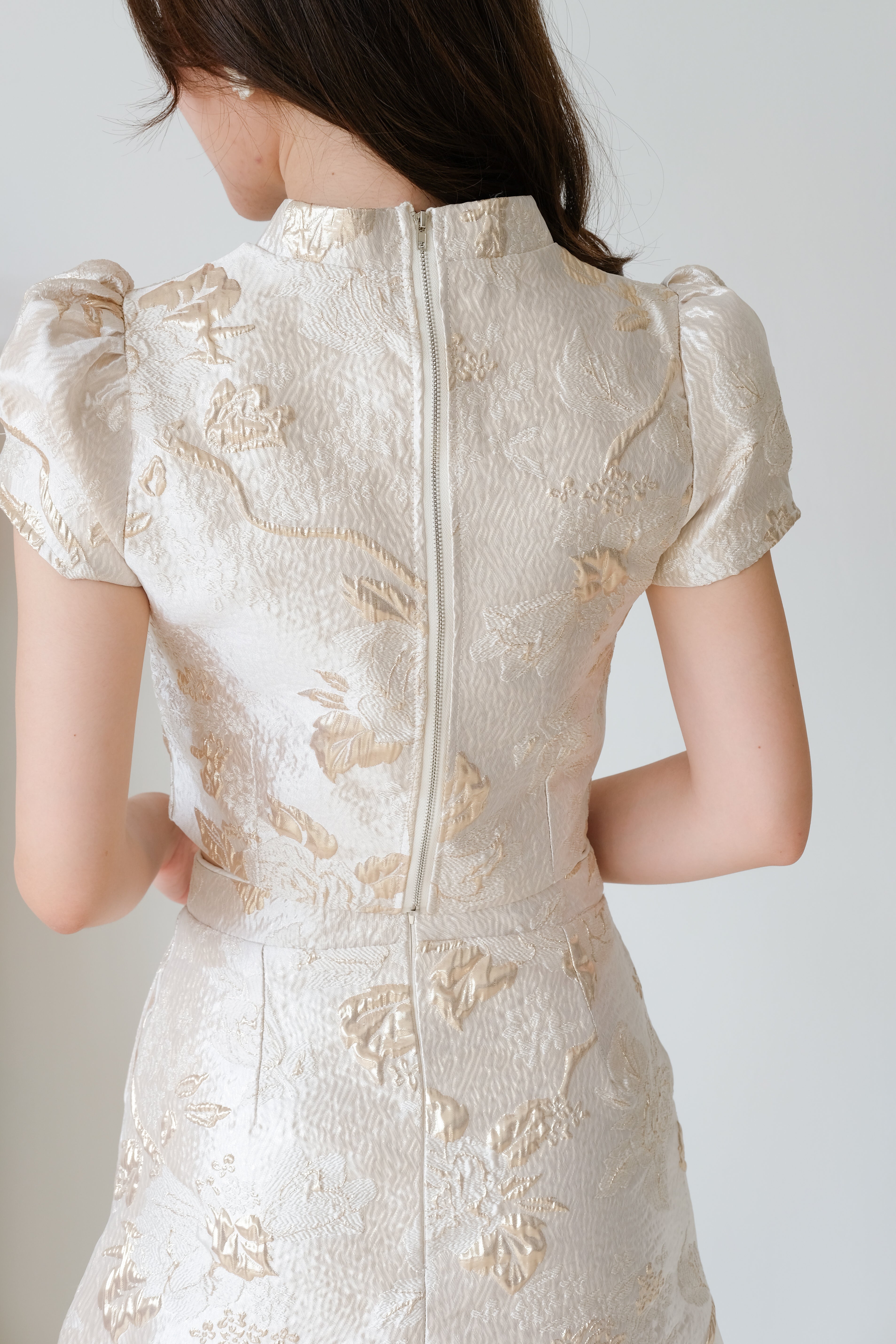 Golden Modern Cheongsam Set (Shiny Gold)