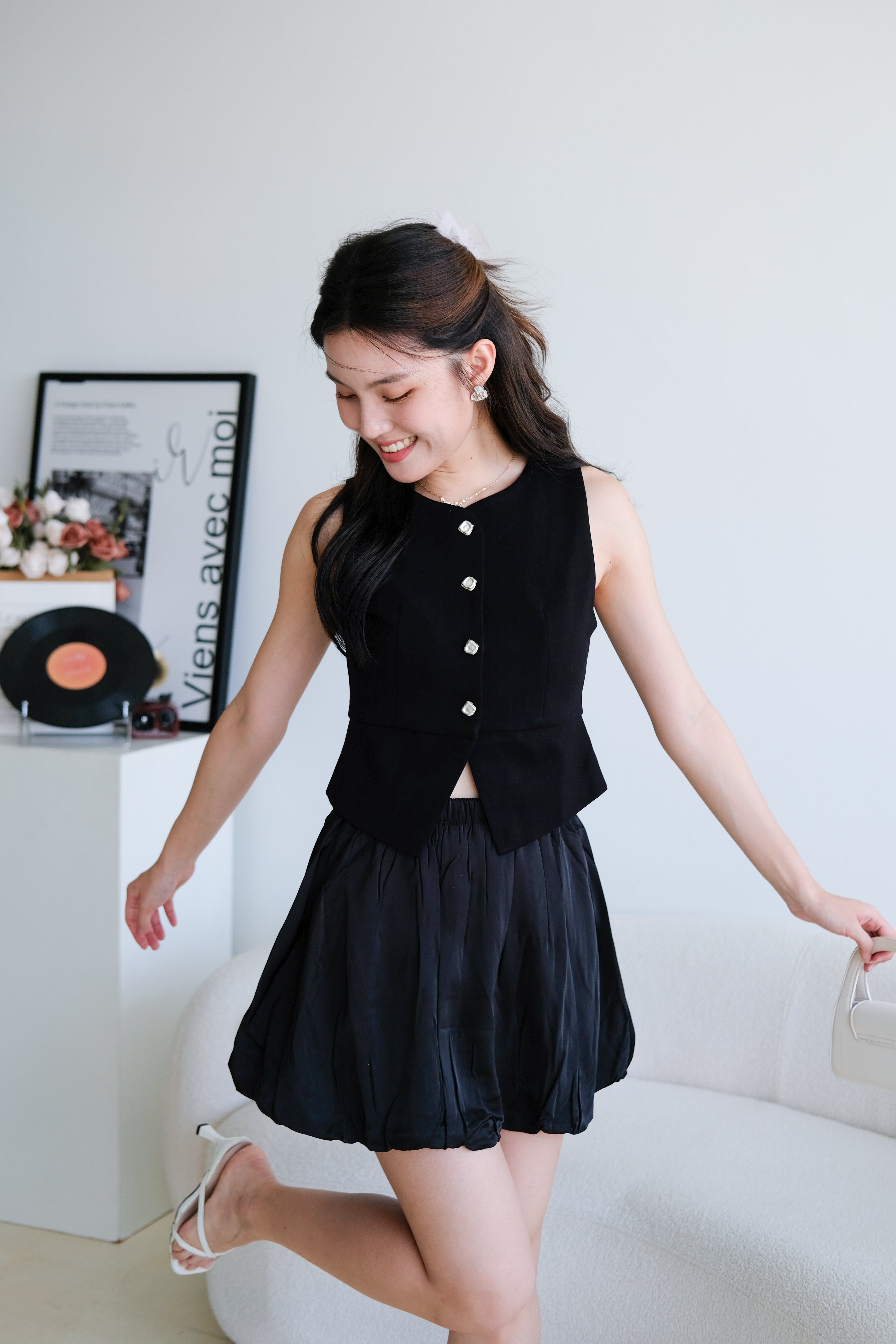 Valerie Round Neck Vest Top (Black)