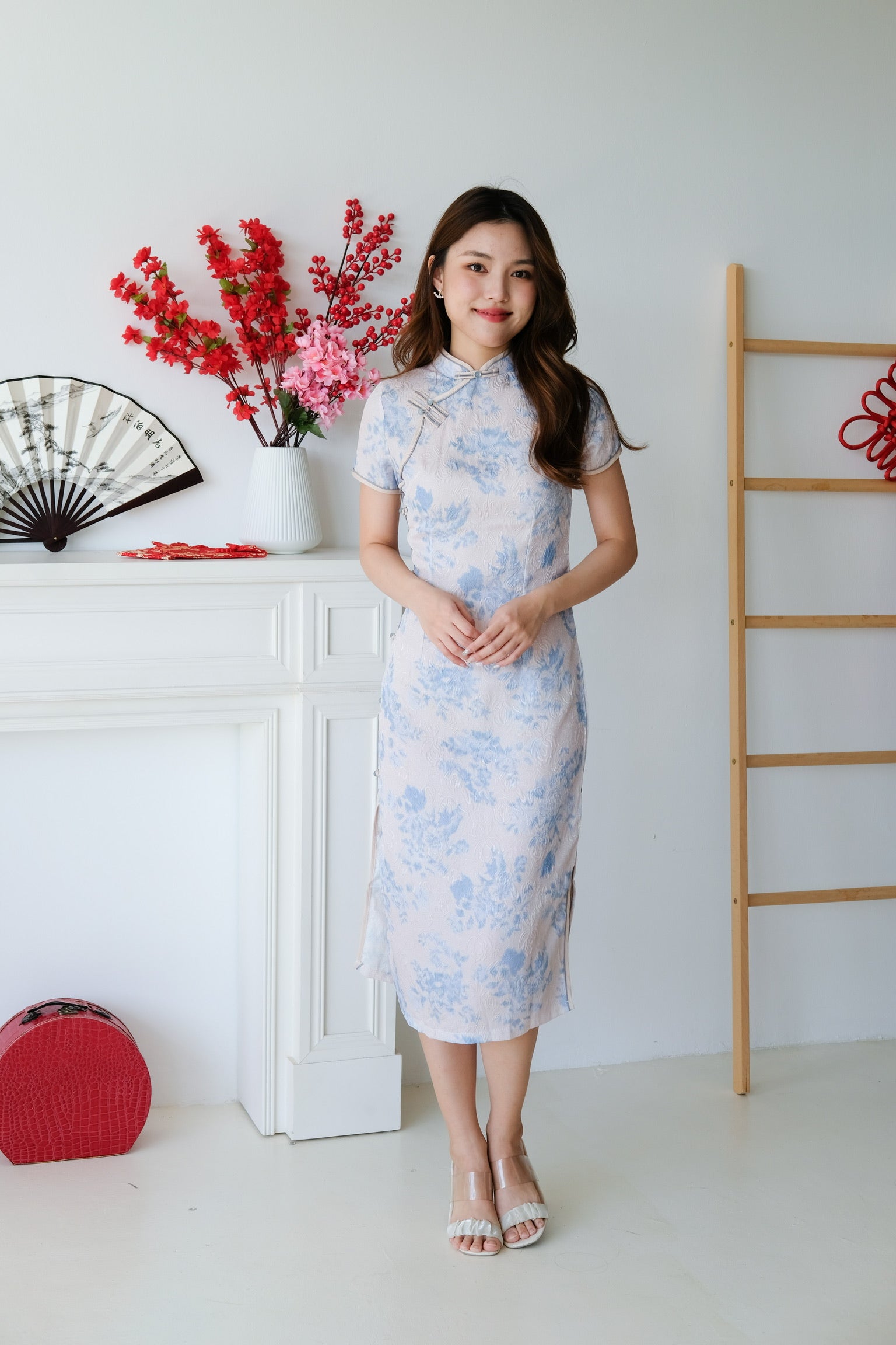 Shu Floral Cheongsam Dress (White)