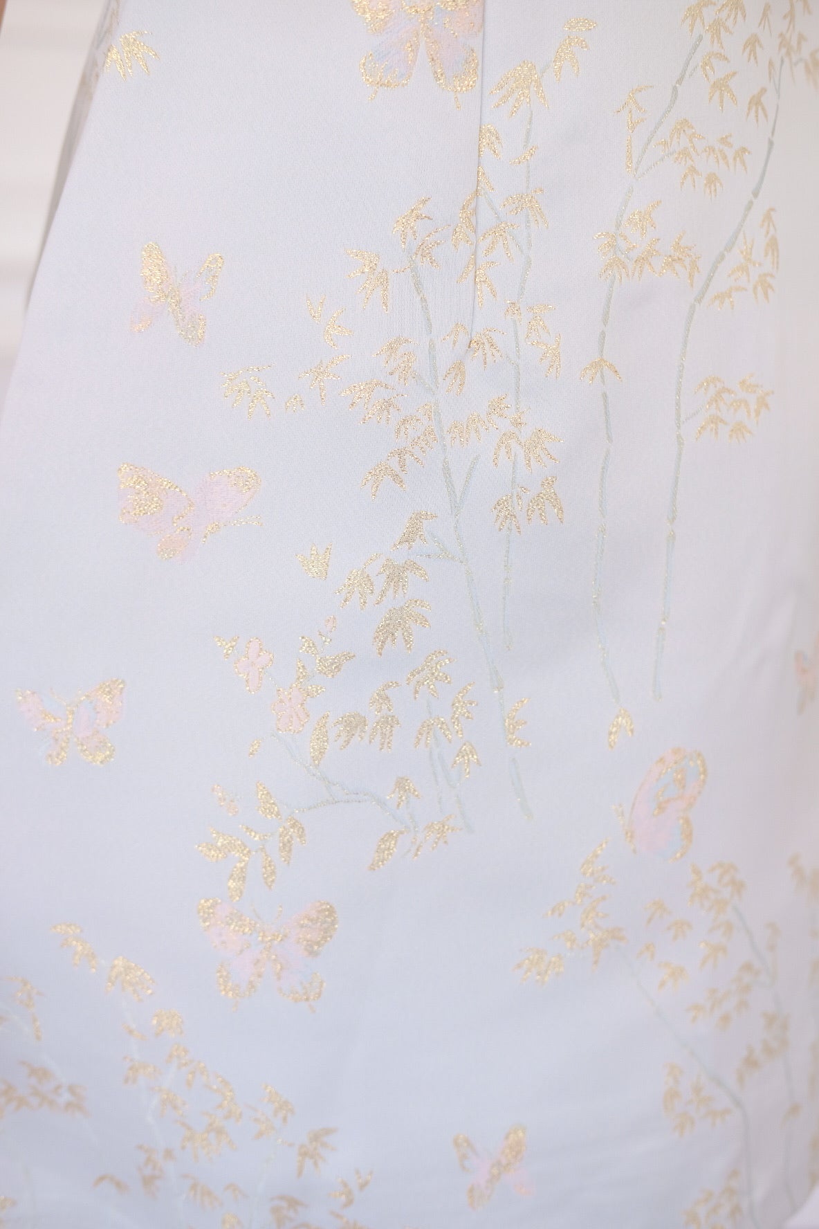 蝶梦 Butterfly Flutter Pearl Cheongsam Dress (Light Blue)