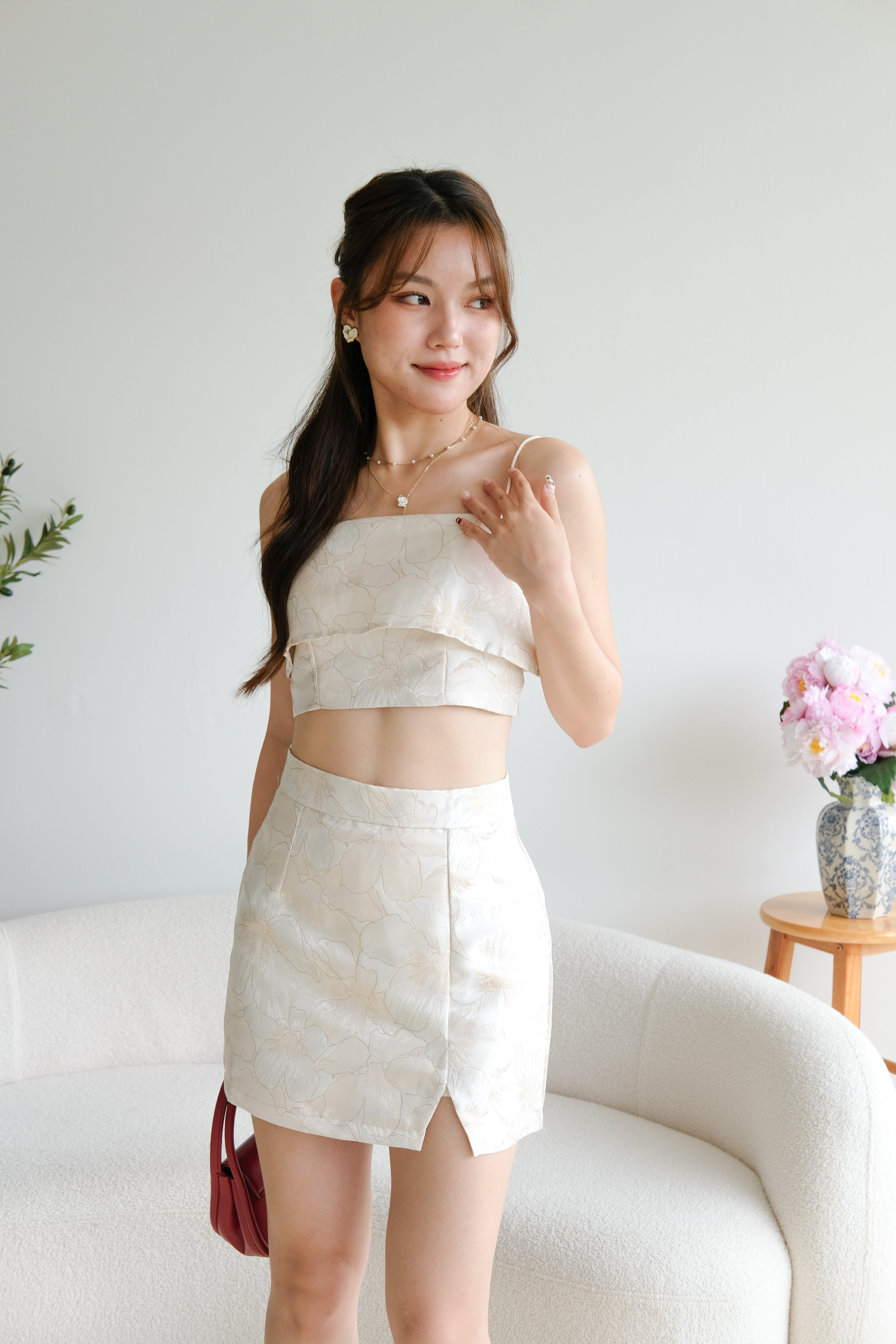 Hui Qi Floral Overlap Set (Cream)