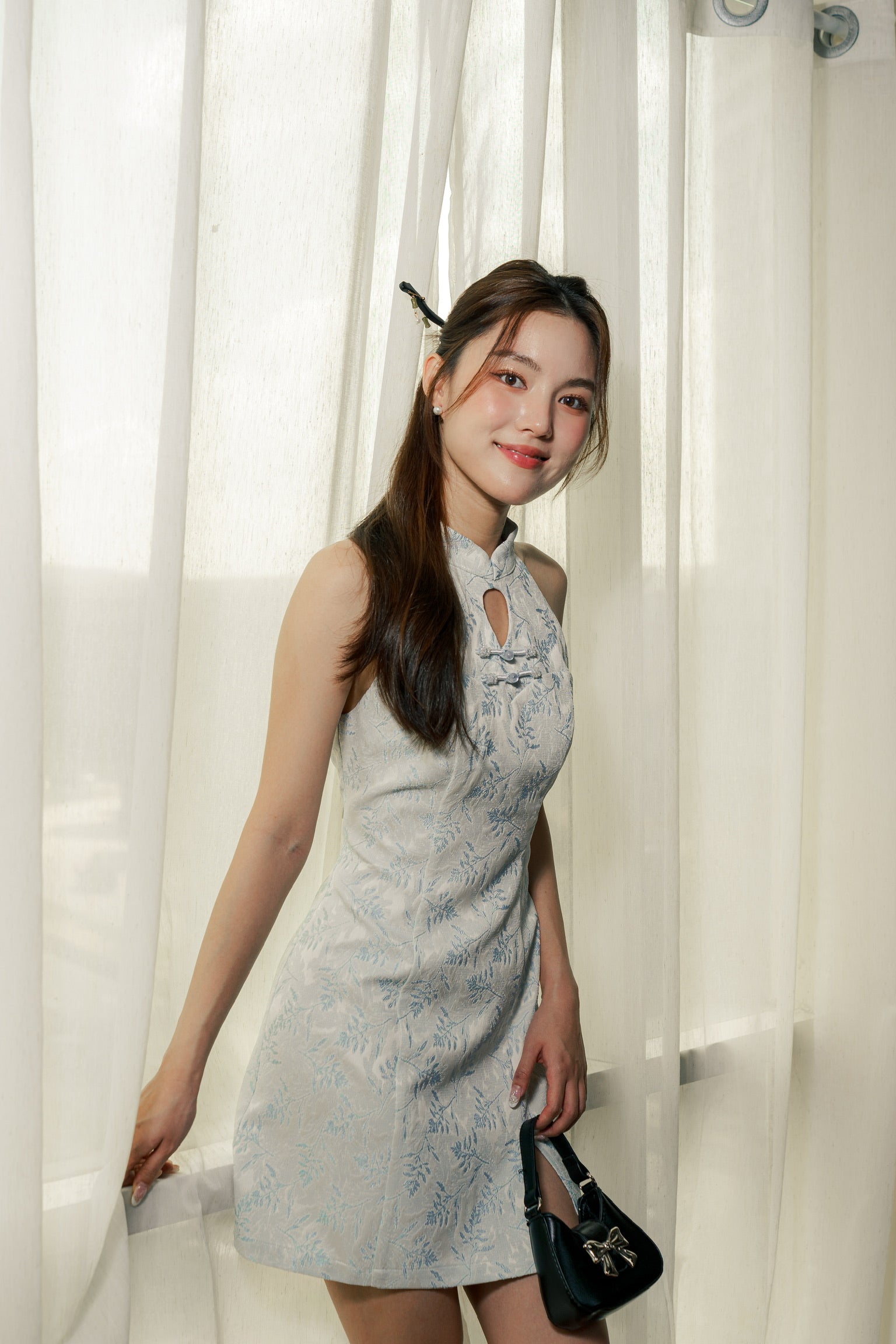 [ETA 26-31 Jan] 永夜星河 Twilight Halter Slit Cheongsam Dress (Sky Blue)