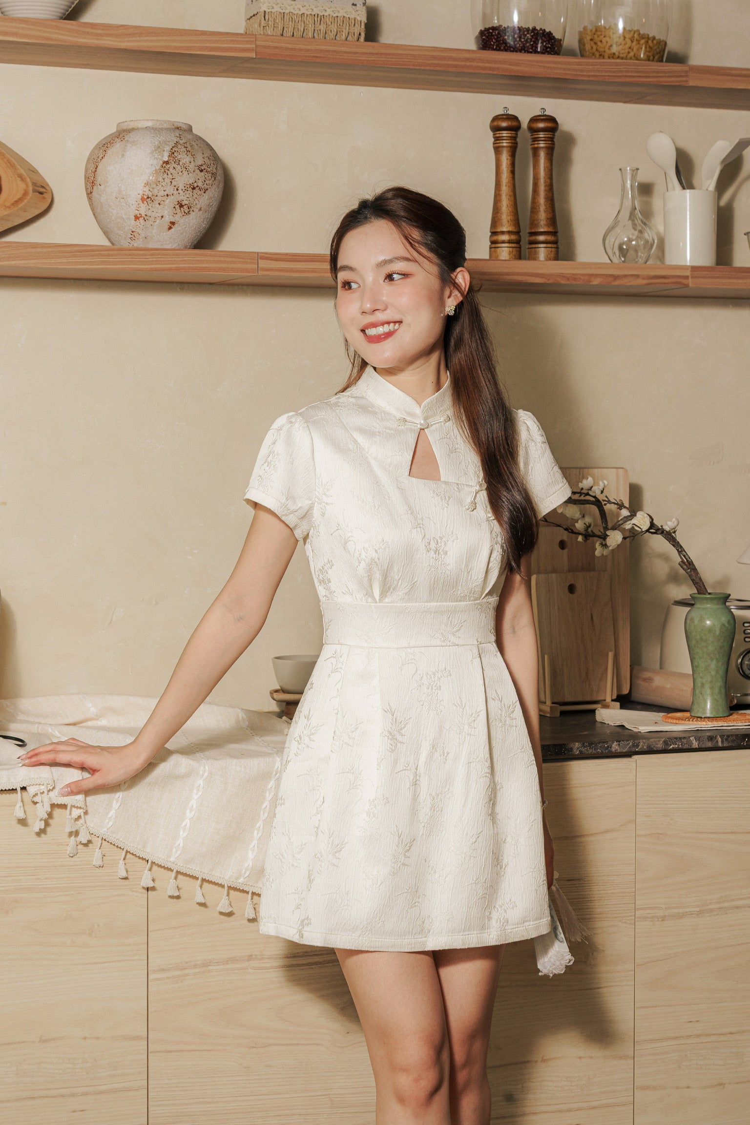 [ETA 26-31 Jan] 墨雨云间 Moonmist Sleeved Cheongsam Dress (Cream)