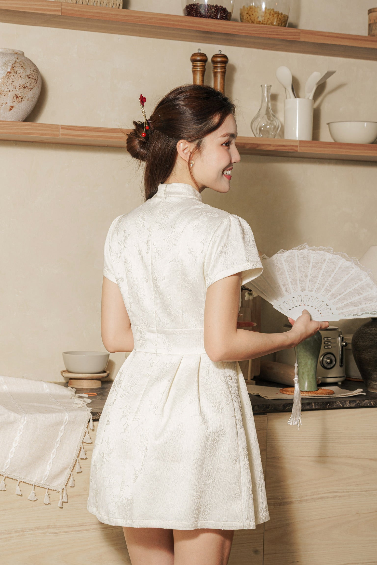 [ETA 26-31 Jan] 墨雨云间 Moonmist Sleeved Cheongsam Dress (Cream)