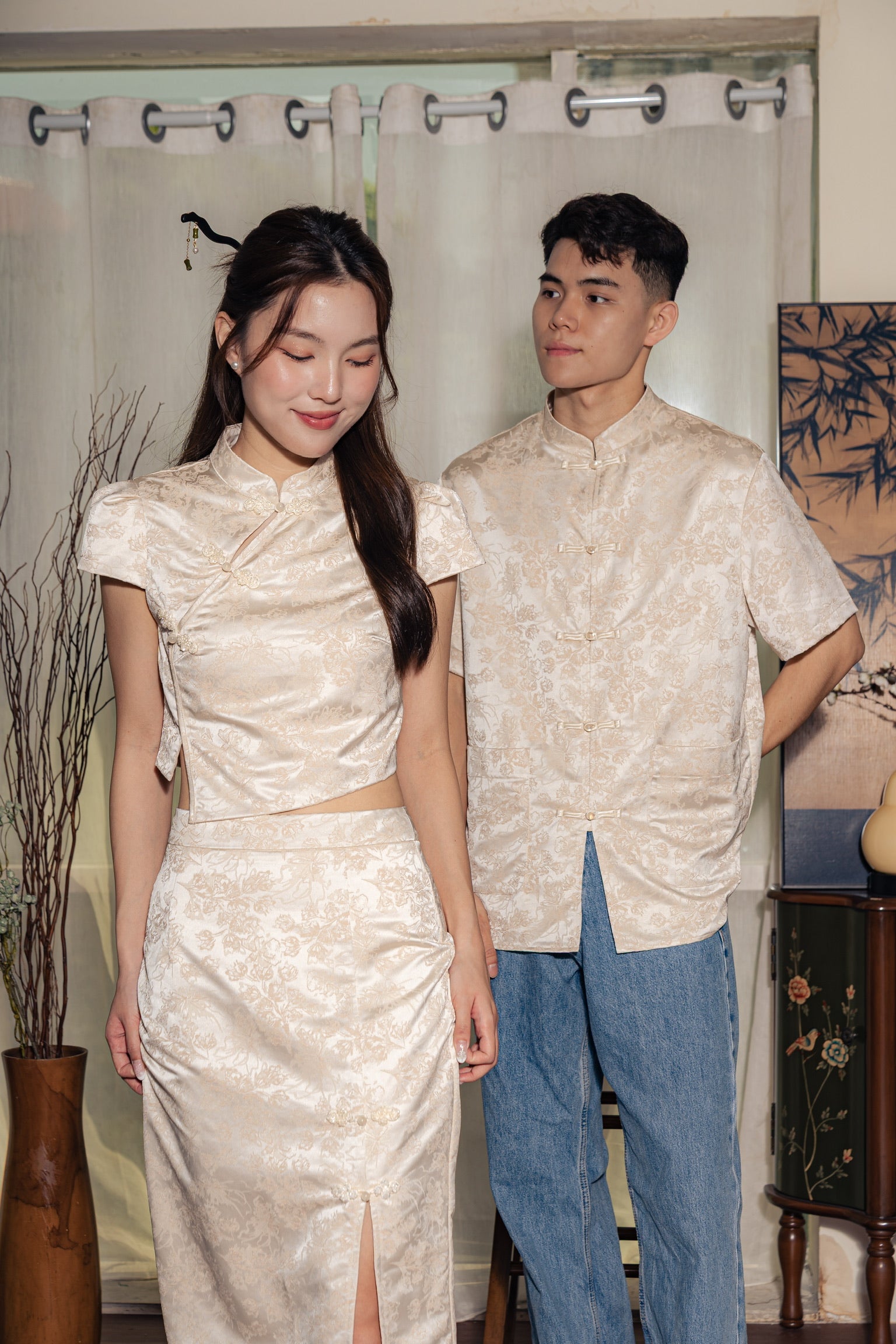[ETA 26-31 Jan] 冰清玉洁 Jade Sleeved Cheongsam Top (Beige Cream)